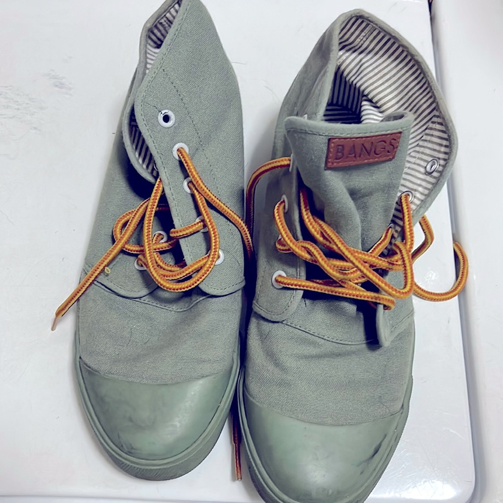 BANGS HIGH TOPS